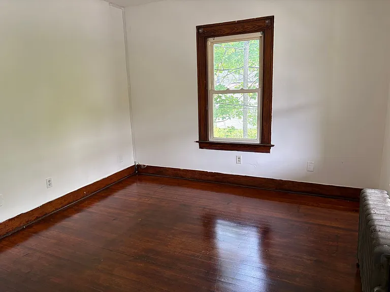 195 Francis Ave — Photo 10