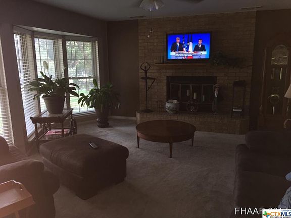 3rd image of 1601 Velma Ave