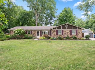 11924 River Rd, Carmel, IN 46033