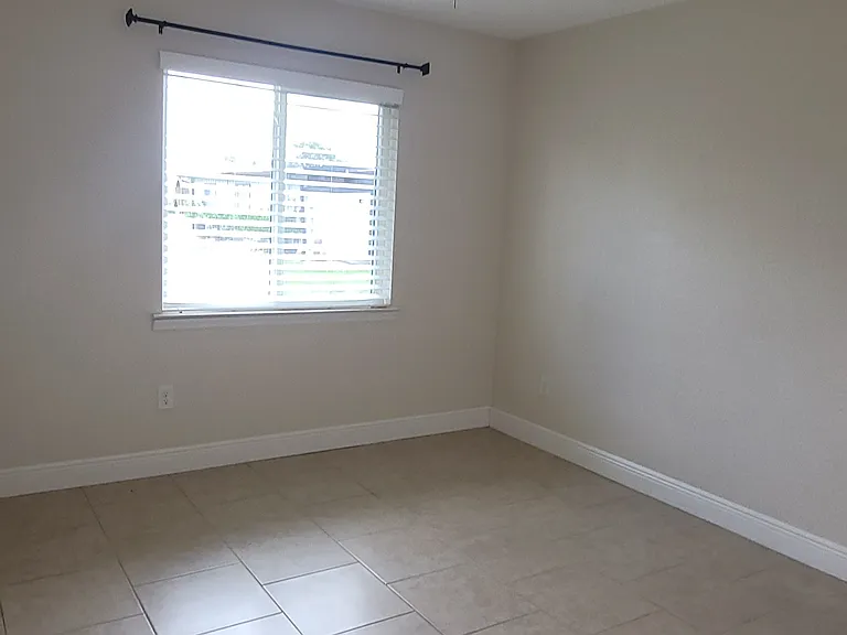 6230 Landover Ter — Photo 13