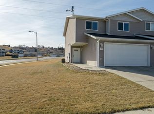 1300 Sorrento Cir, Bismarck, ND 58501