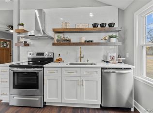 14 Raines Ave, Sandston, VA 23150