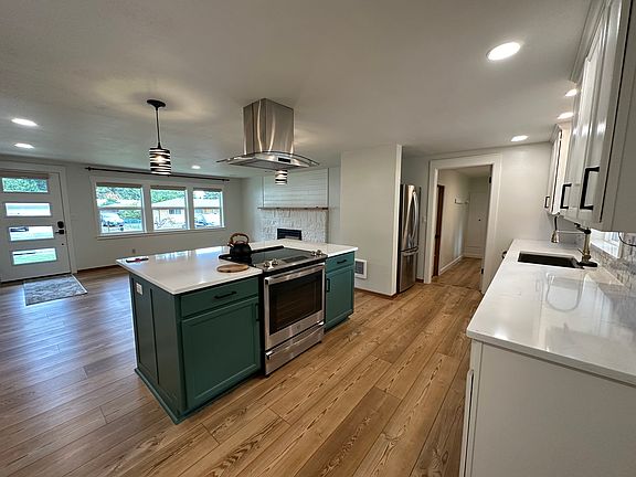 5th image of 5213 25th Ave SE