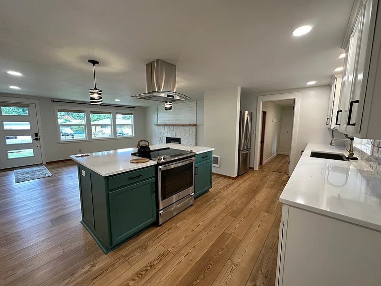 5213 25th Ave SE — Photo 5