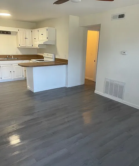 501 E Allen Rd — Photo 6