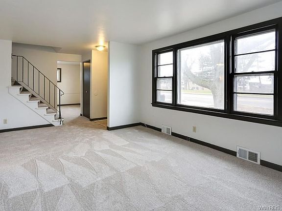 3rd image of 3319 McKinley Pkwy