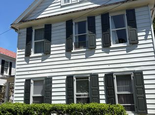 705 Prince Edward St APT 3, Fredericksburg, VA 22401