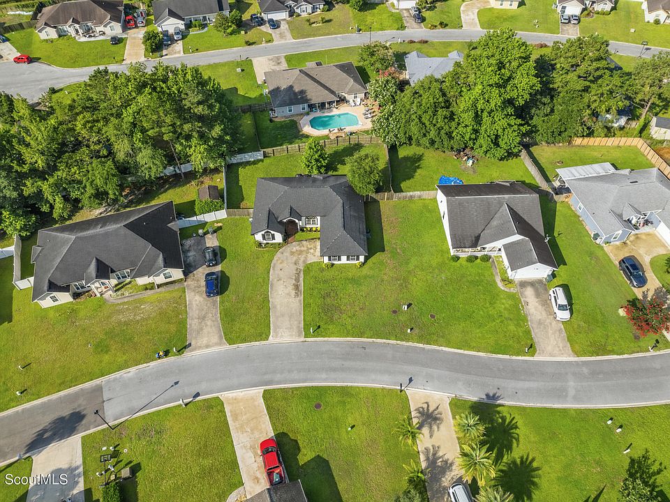 1st image of 217 S Lake Forest Dr