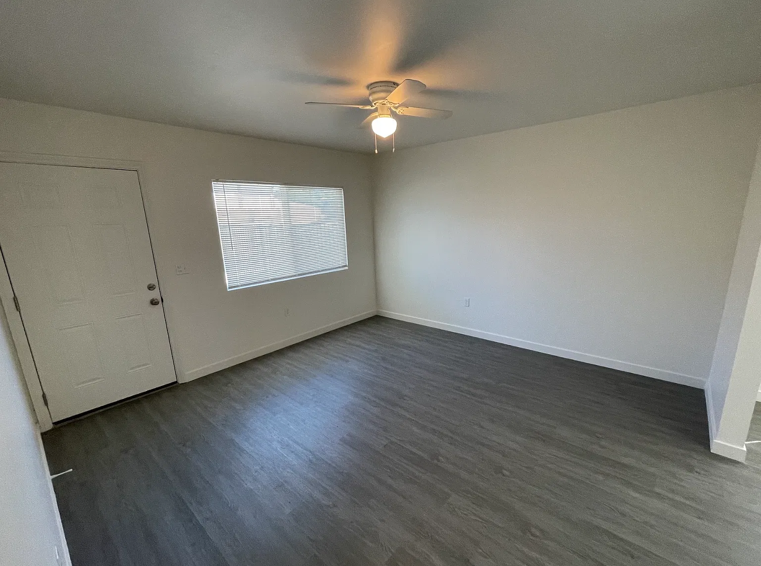 2 bed, 800 sqft, $2,195 — Photo 2