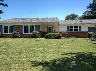 204 Edgewood Ct, Virginia Beach, VA 23452