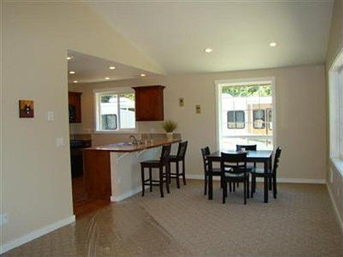 5th image of 480 Volans Ave SW