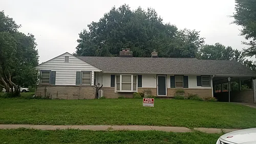120 S Hillsdale Dr Photo 1