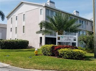 255 Capri Cir N APT 25, Treasure Island, FL 33706