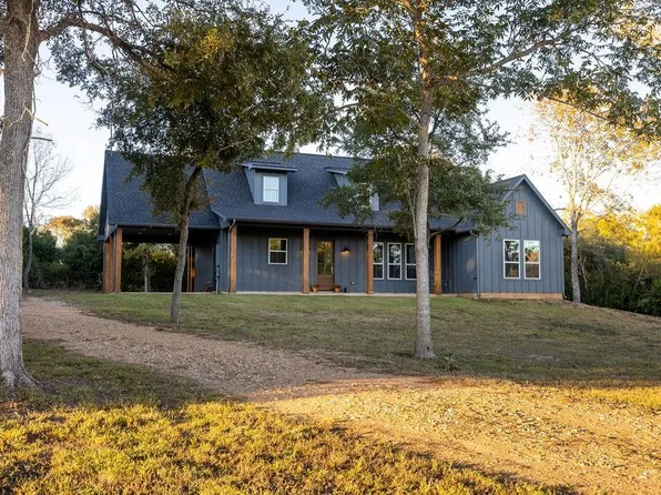 238 Chappell Grove Ln, Chappell Hill, TX 77426