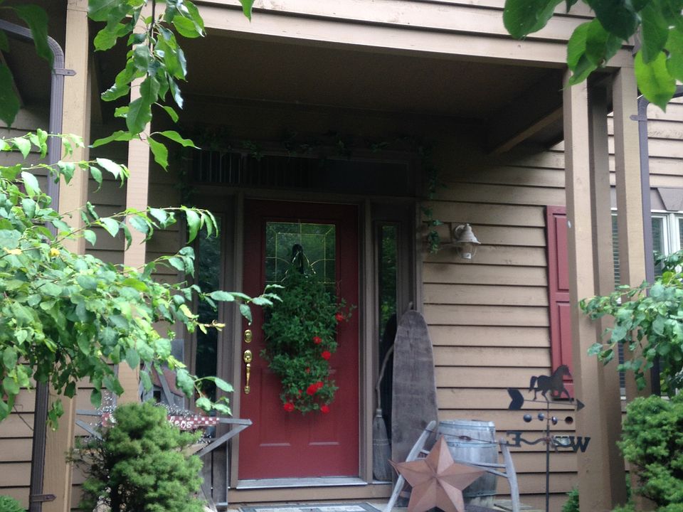 1st image of 312 Shady Tree Ct