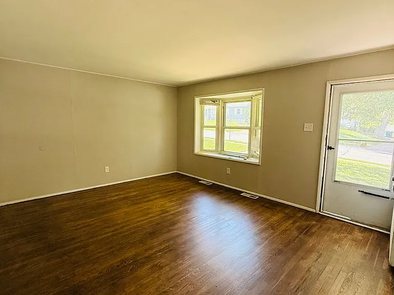 5130 Ville Maria Ln — Photo 4