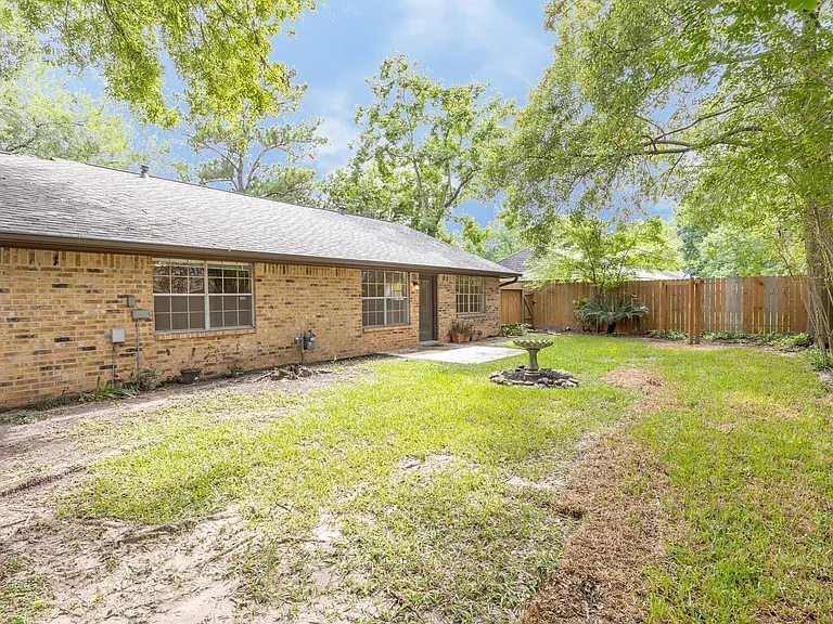 2623 Longleaf Pines Dr — Photo 32