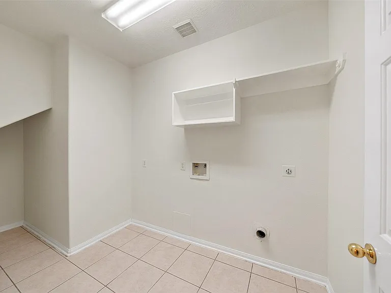 14213 Stone Bluff Ln — Photo 43