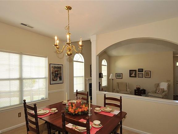 5th image of 2632 Woodington Dr