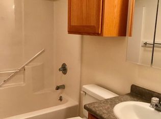 9D River Street, Newmarket, NH 03857