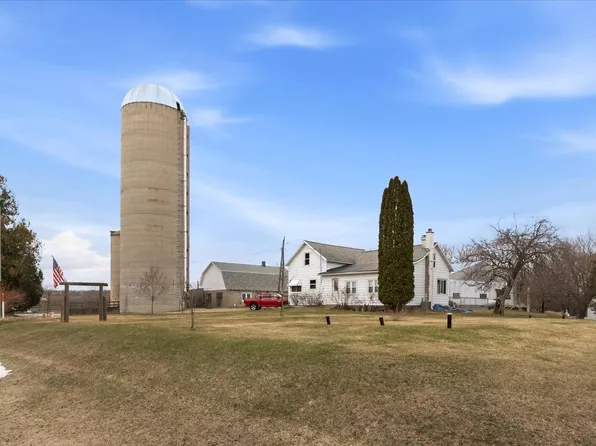 6864 County Road J, Oconto, WI 54153