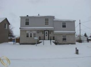 25300 Cubberness St, Saint Clair Shores, MI