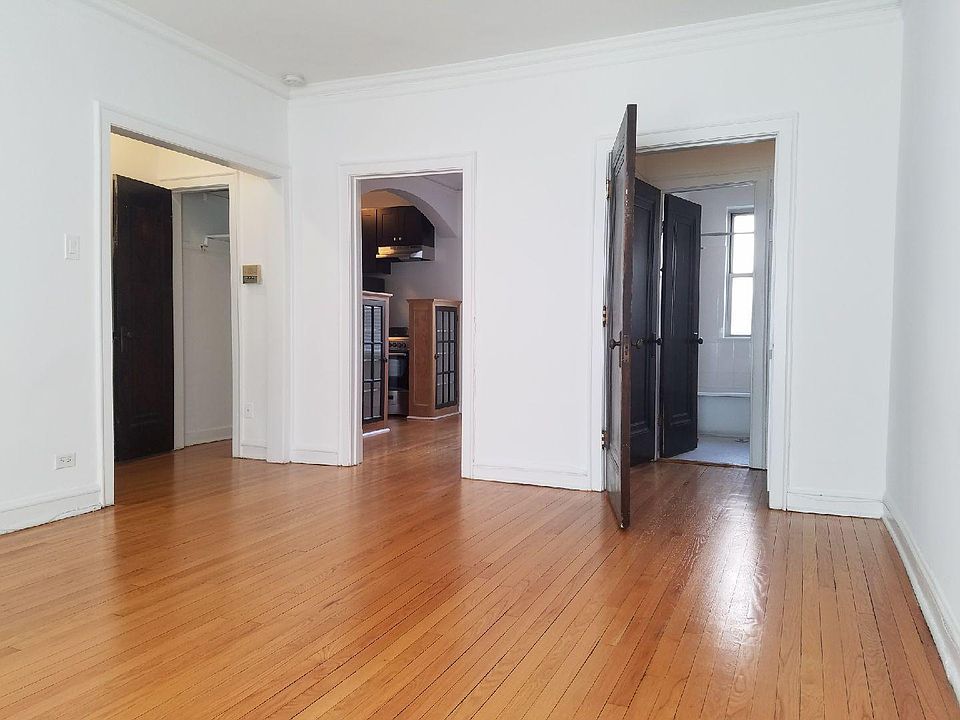 2nd image of 4505B N Greenview Ave