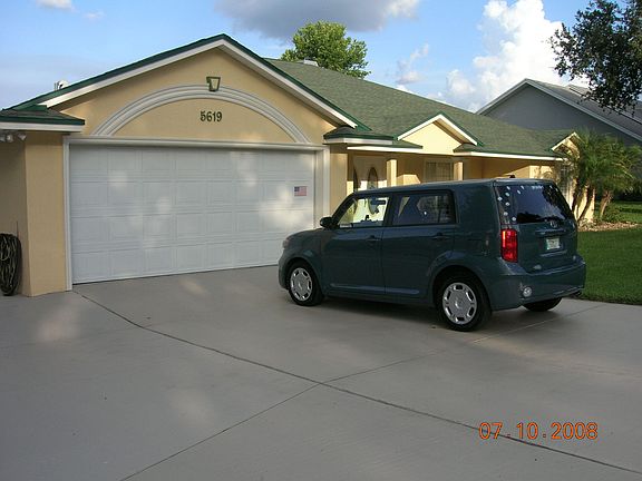 Large parking area - 2 car garage