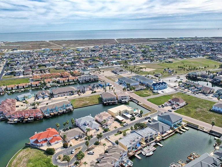 15410 Grass Cay Ct — Photo 11