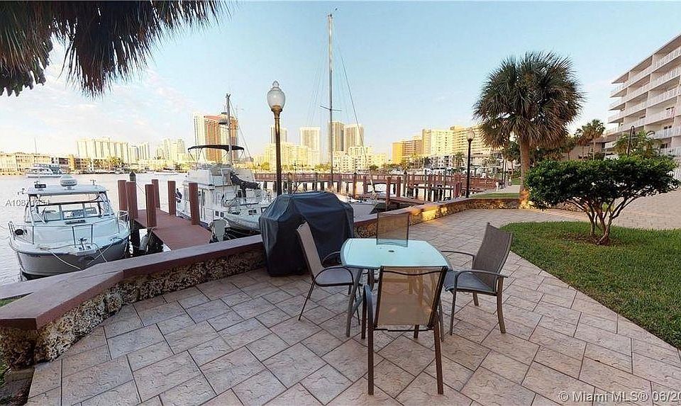 1st image of 400 Golden Isles Dr APT 12
