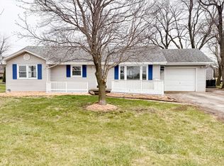 2308 N 2010 East Rd, Watseka, IL 60970