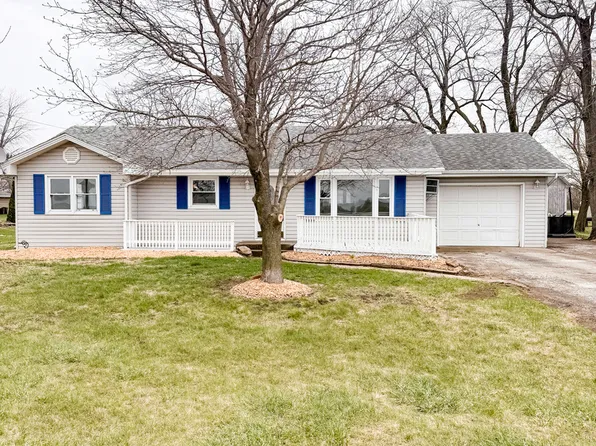 2308 N 2010 East Rd, Watseka, IL 60970