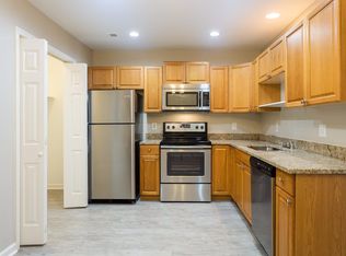 210 Halo Dr, Wellford, SC 29385