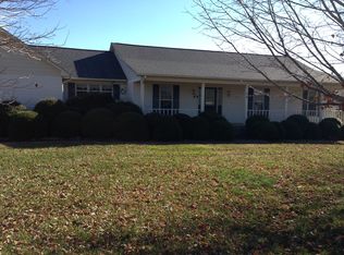 12 Gene Dr, Lawrenceburg, TN 38464