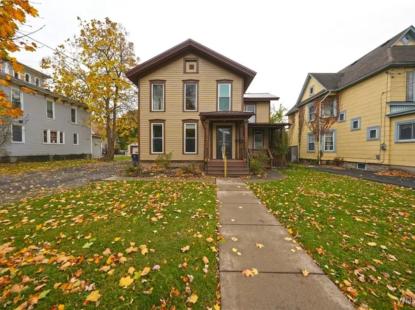 314 East Ave, Lockport, NY 14094