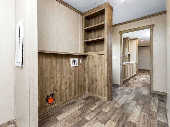 4th image of 3300 Killingsworth Ln Lot 325