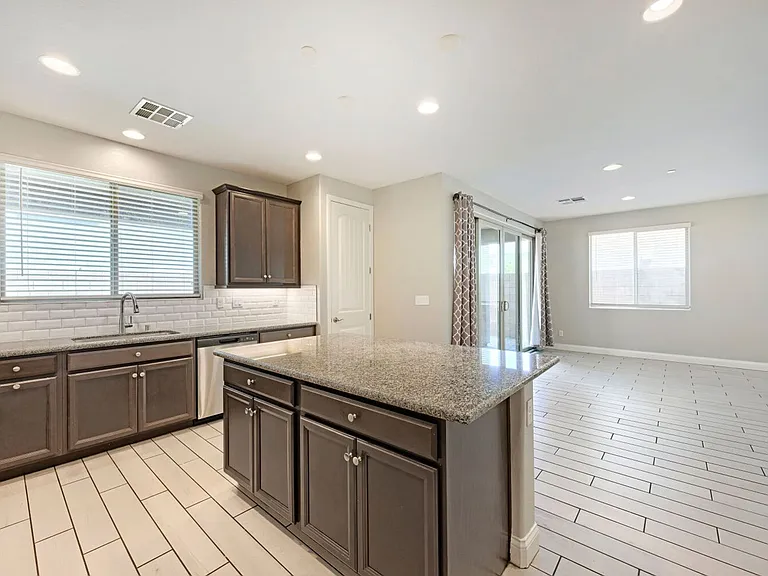 164 Pace Ave — Photo 3