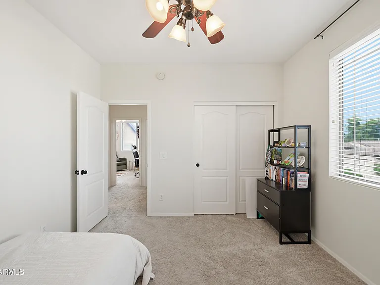 374 N Scott Dr — Photo 11