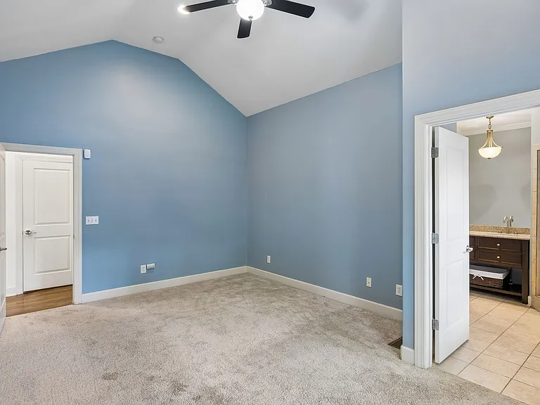 1011 Bate Ave — Photo 16