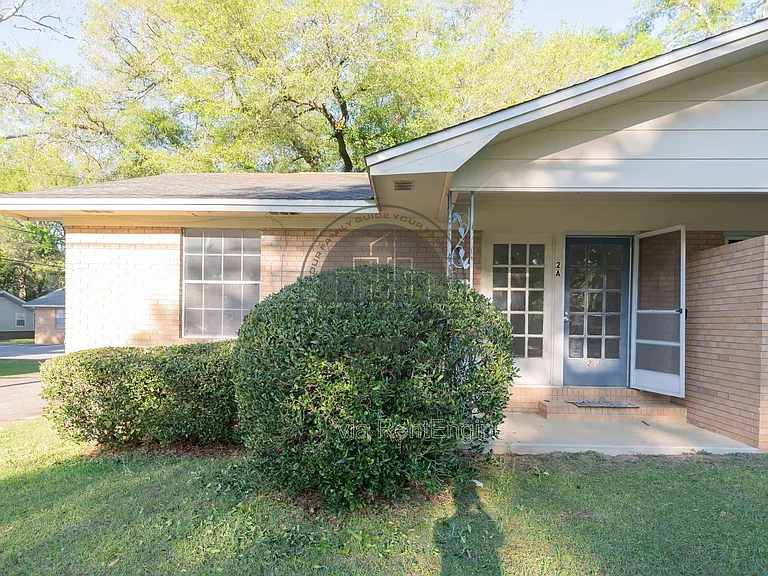 3216 Jim Lee Rd #2-A — Photo 1