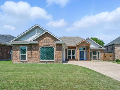 202 Centenial Ave, Ennis, TX, 75119