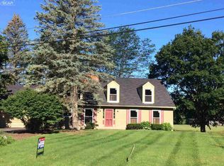 1565 Rulane Dr, Lapeer, MI 48446