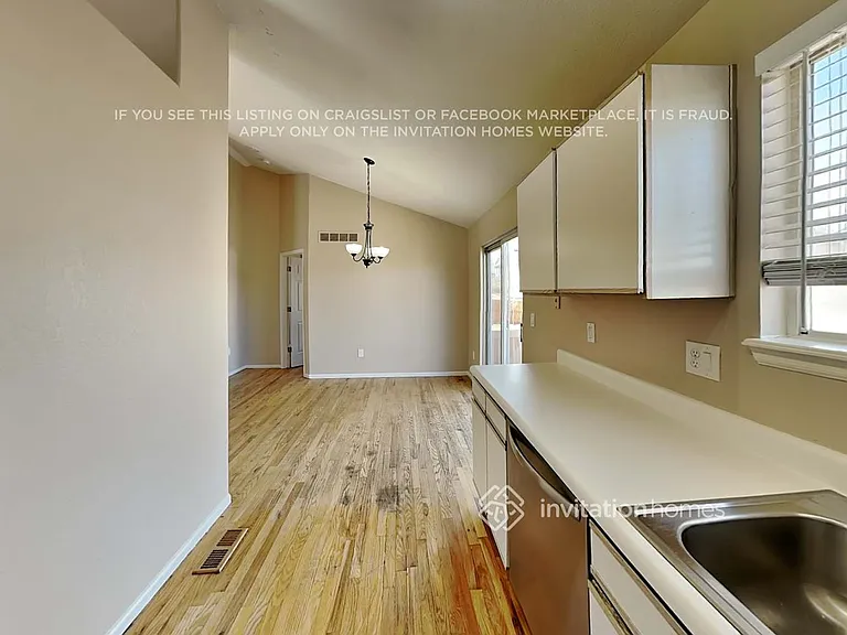 4861 N Silverlace Dr — Photo 9