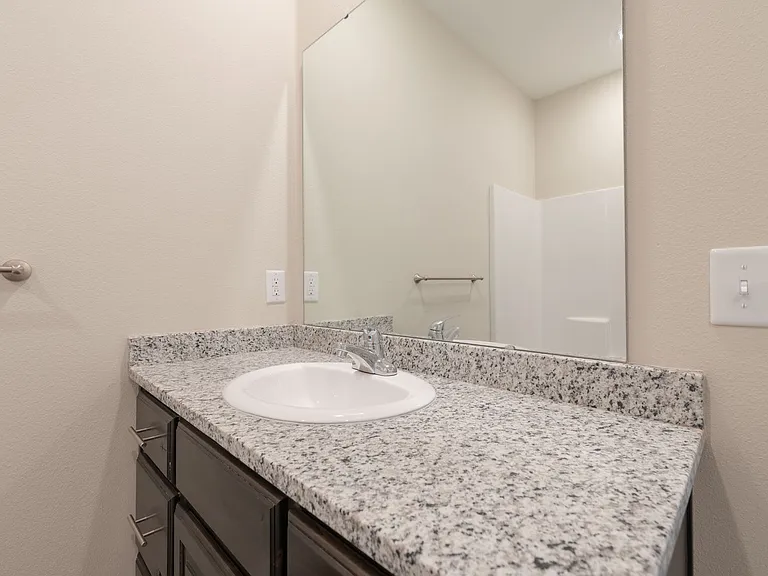 719 S. Main Ave — Photo 27