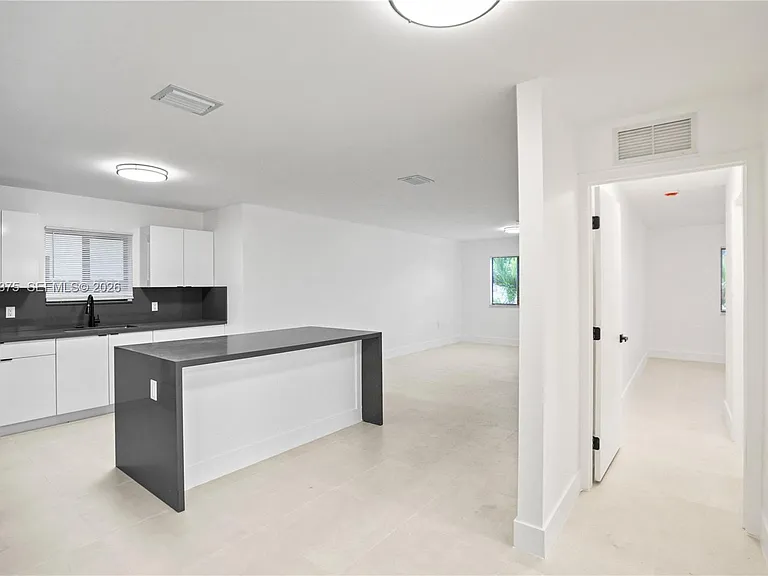 5821 NW 30th Ave #5821 — Photo 8