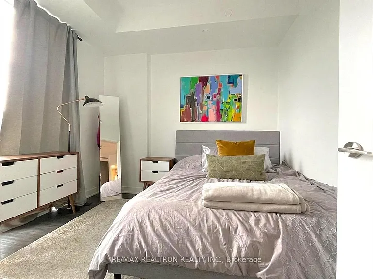 185 Alberta Ave #804 — Photo 8