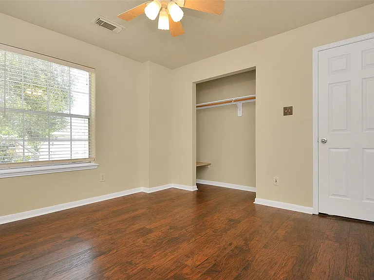 4123 Valedon Ln — Photo 37