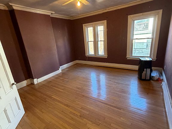 2nd image of 6 Sewall St #3