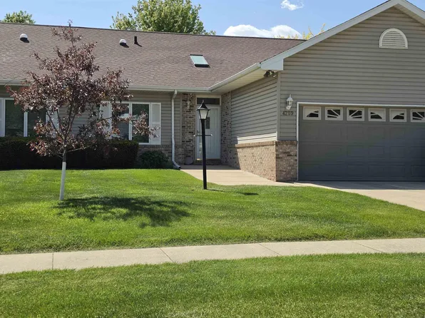 4209 Briarwood Dr, Cedar Falls, IA 50613