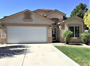 500 Playful Meadows Dr NE, Rio Rancho, NM 87144
